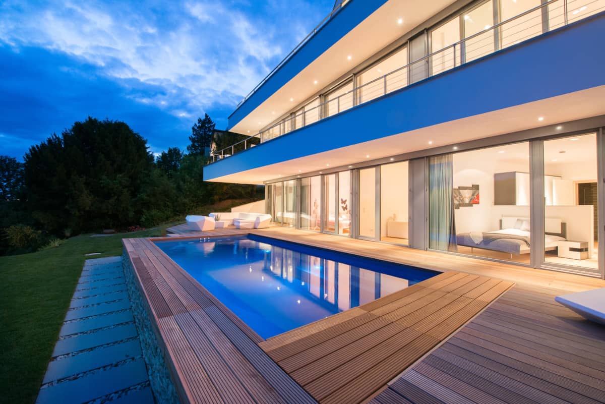 Moderne Luxusvilla Bauen In Skulpturaler Architektur AVANTECTURE moderne-luxusvilla-bauen-in-skulpturaler-architektur-avantecture