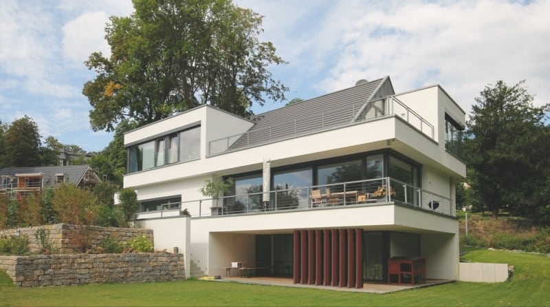 Moderne Satteldach-Villa am Hang in Königstein